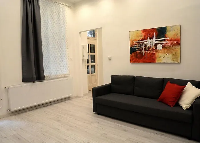 Apartment Kiraly Art *
