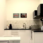 Appartement Kiraly Art *